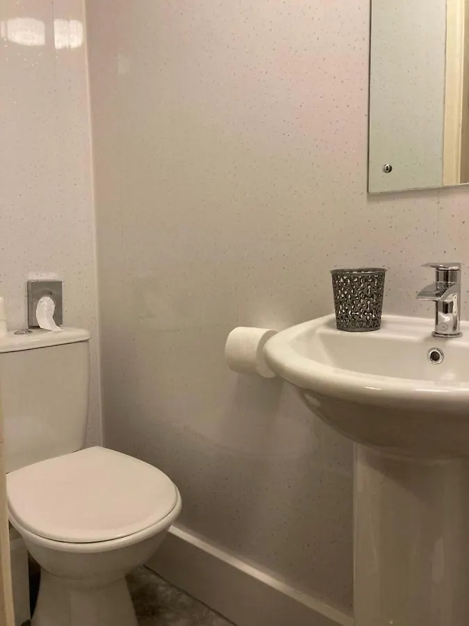 The Fernroyd Bed & Breakfast Blackpool 3*,  United Kingdom