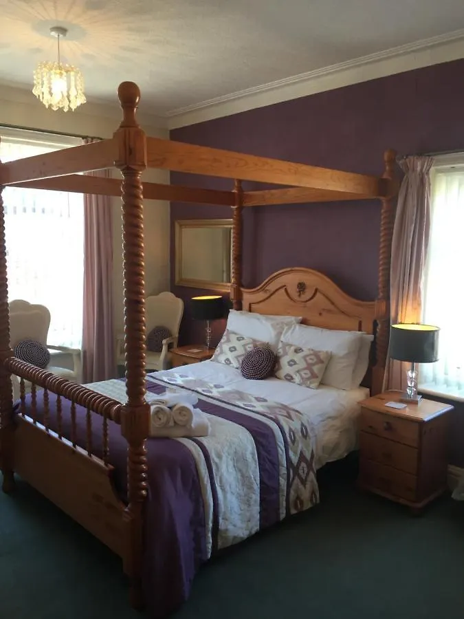The Fernroyd Bed & Breakfast Blackpool